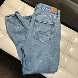 American eagle jogger jeans